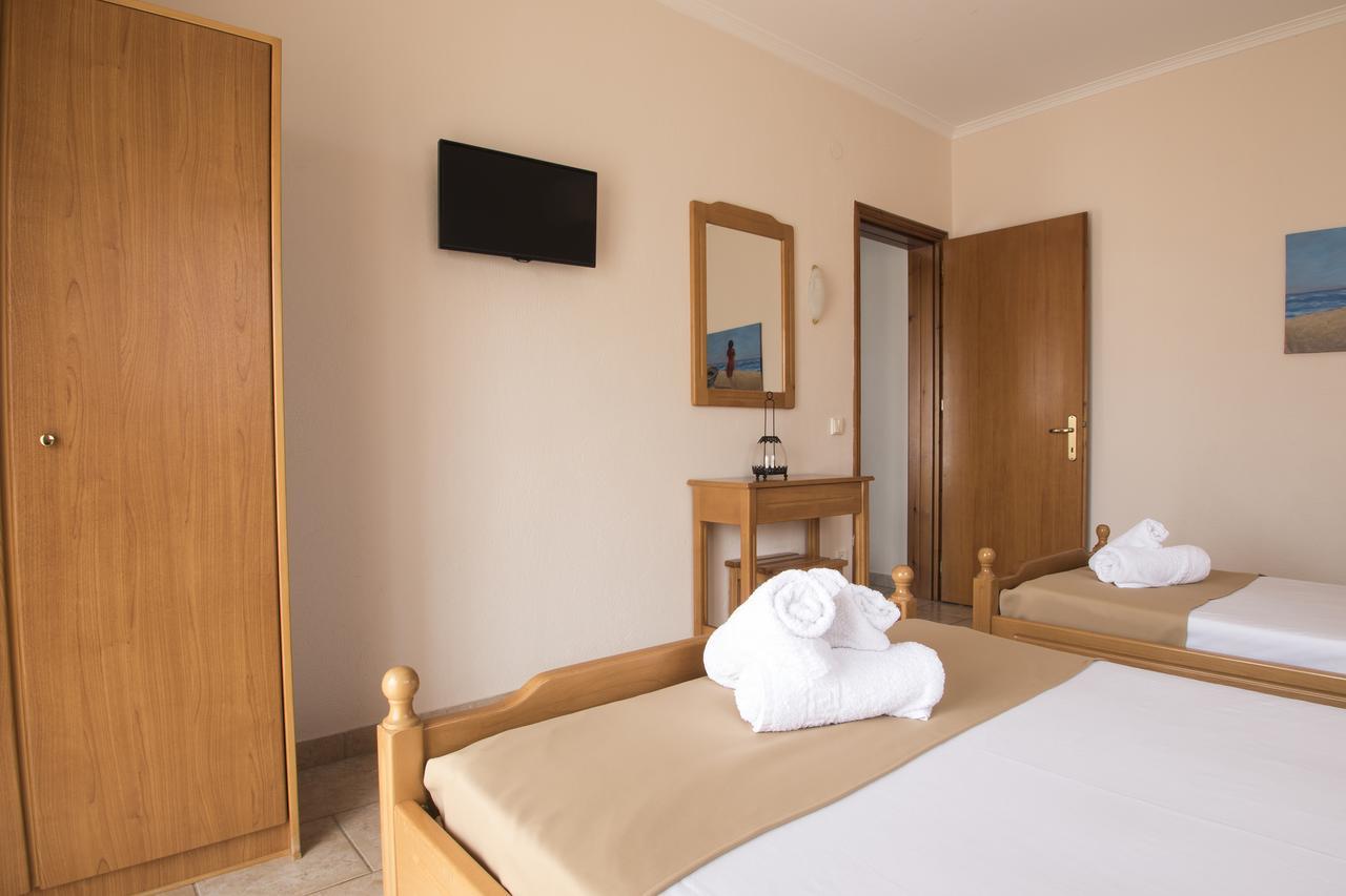 Atira Apart Hotel Olympiakí Aktí Dış mekan fotoğraf