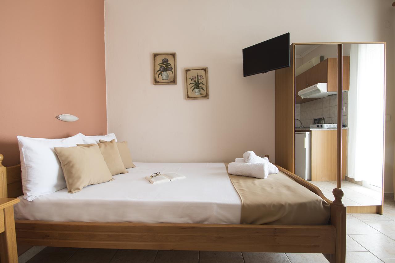 Atira Apart Hotel Olympiakí Aktí Dış mekan fotoğraf